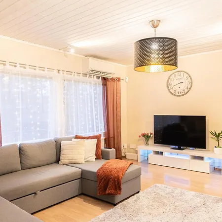 Forest Side Family House By Booklapland Daire